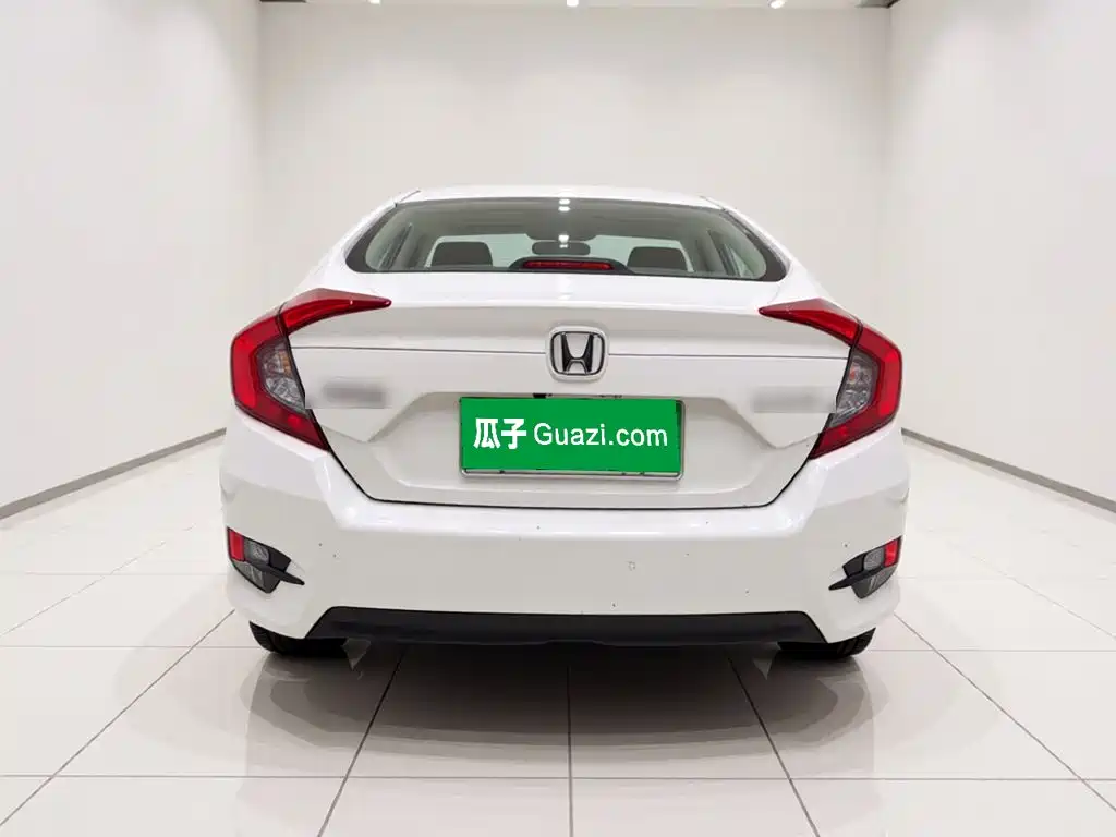 Фото 3 - Honda Civic