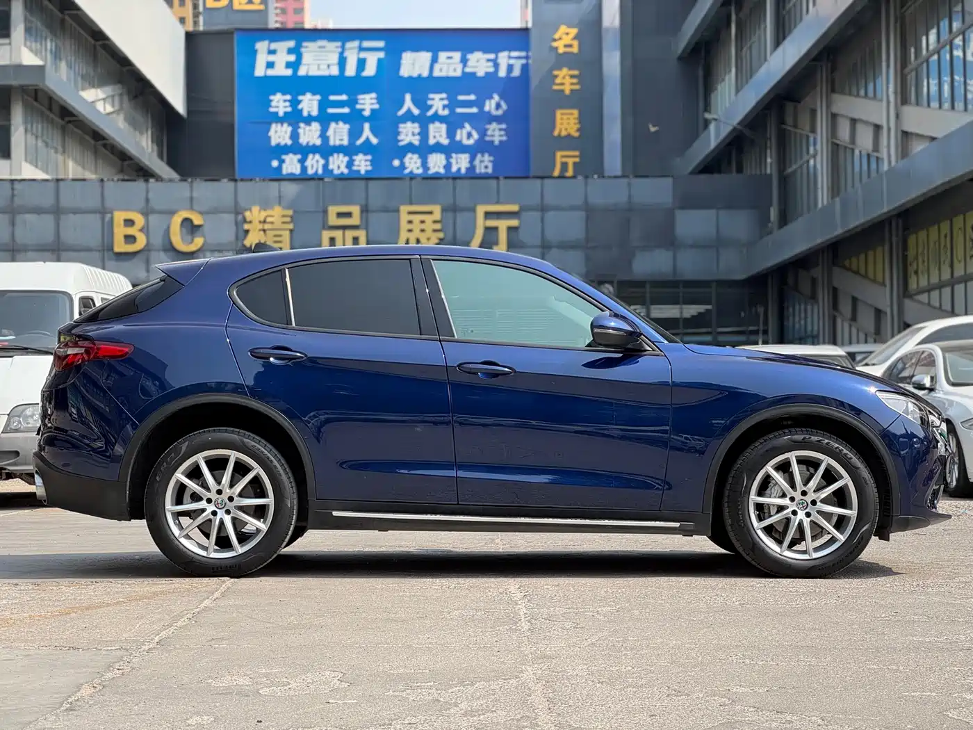 Alfa Romeo Stelvio 2019 2017 2.0T 200HP Elite