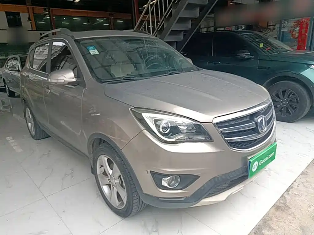 Фото 4 - Changan CS35