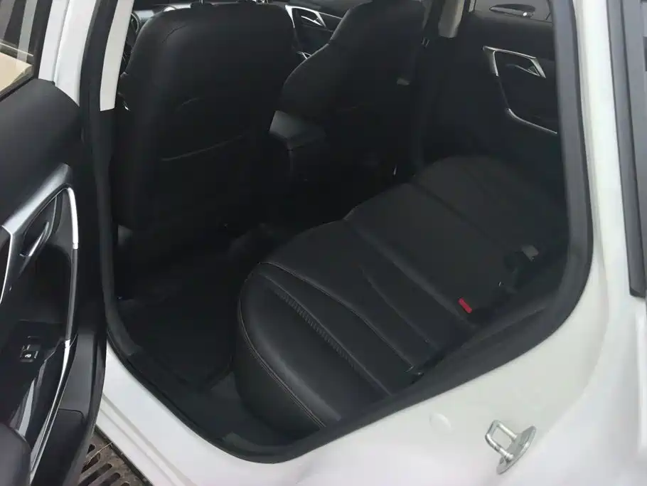BAIC Senova D50 2019 2019 1.5T CVT Premium Edition China VI