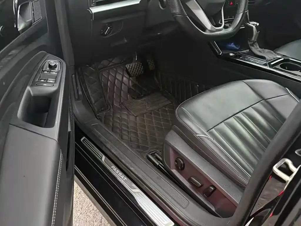 Фото 9 - Volkswagen Passat