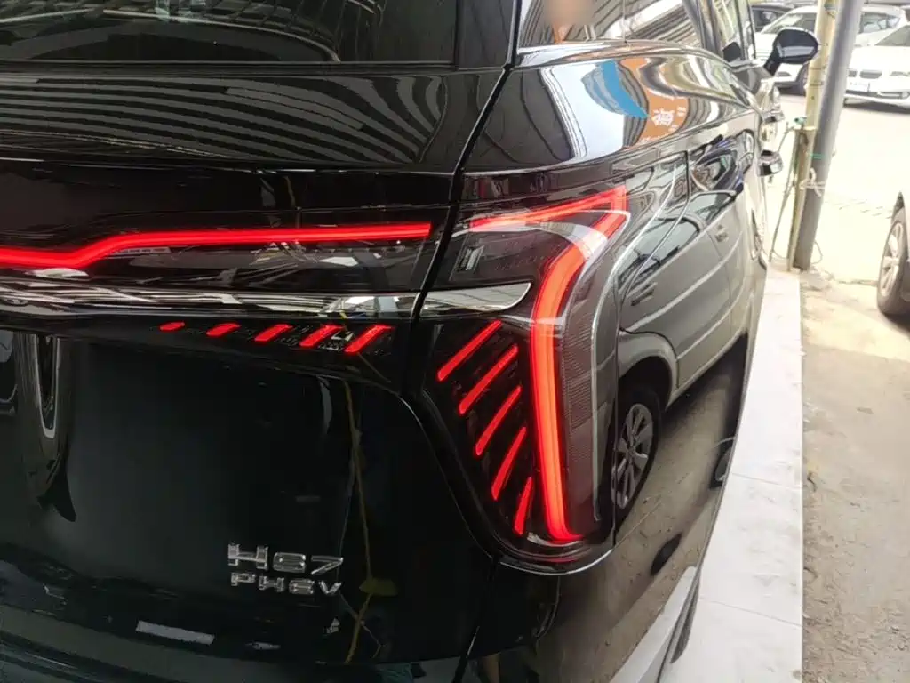 Hongqi HS7 PHEV 2025 2024 2.0T PHEV 4WD Flagship Edition 6-seater
