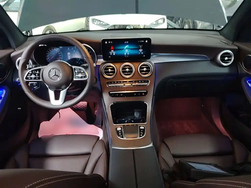 Mercedes-Benz GLC 2022 Facelift II GLC 260 L 4MATIC Luxury фото 10