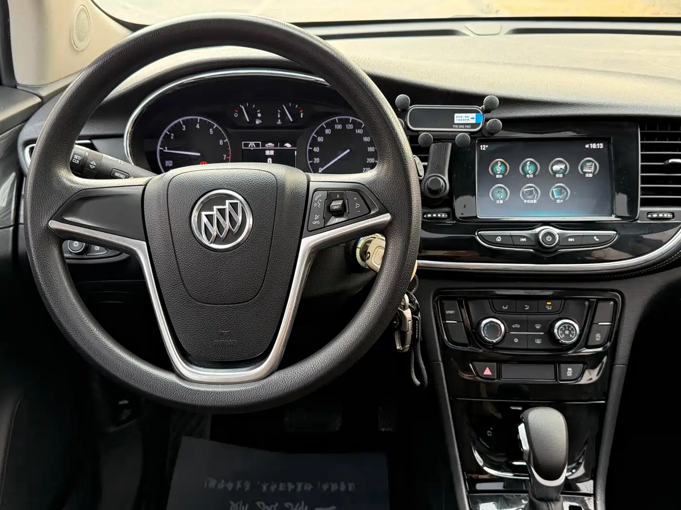 BUICK ANGKOLA