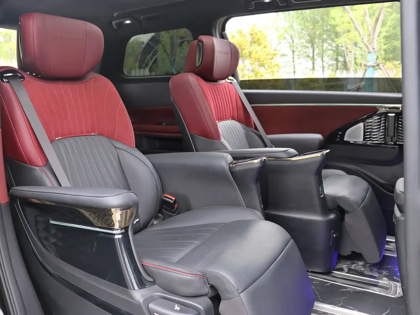 GAC Trumpchi Trumpchi M8 2023 Model Master Series 400T Ultimate Edition фото 22