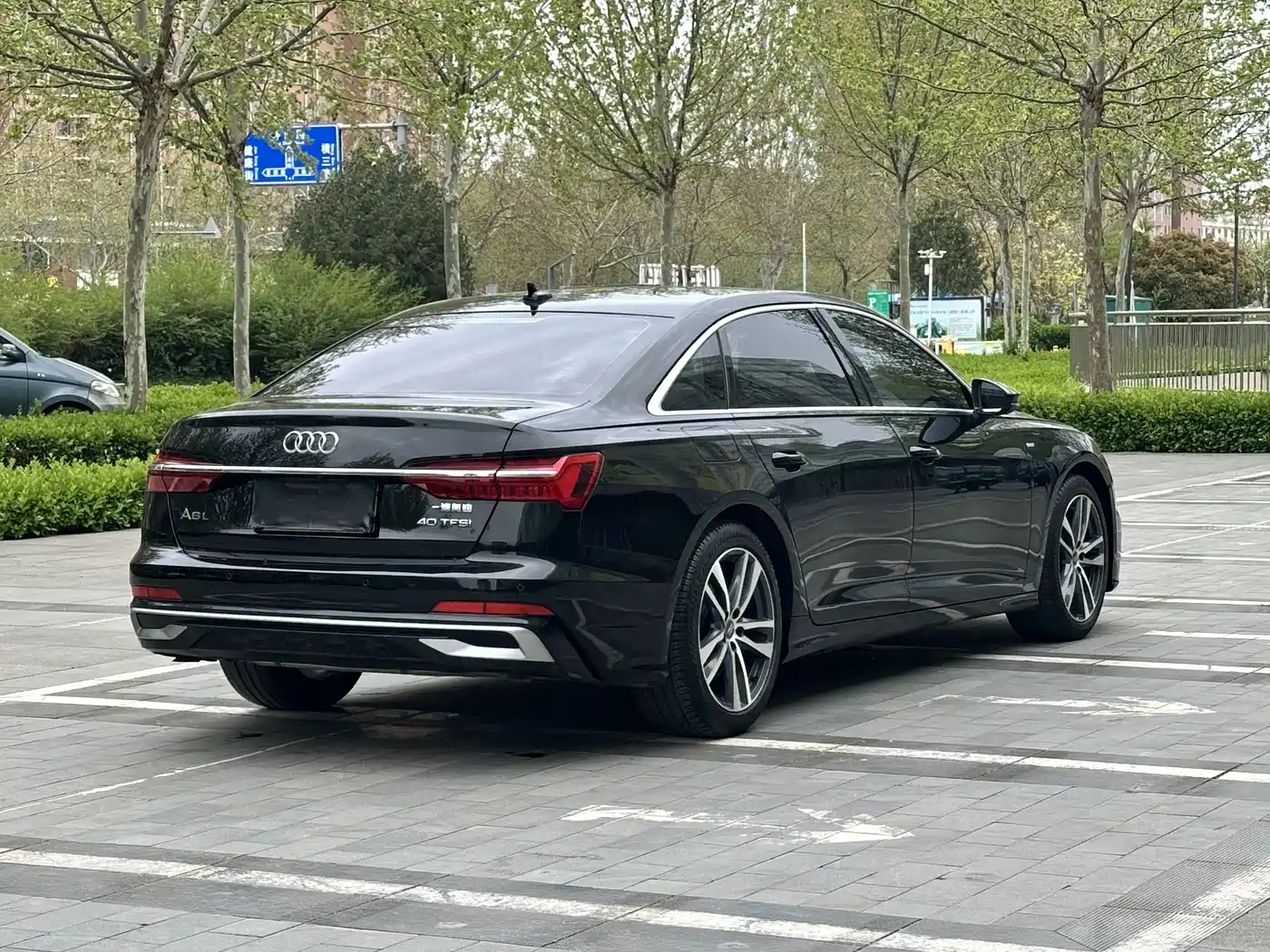 Audi A6L 2019 40 TFSI Luxury Dynamic фото 11