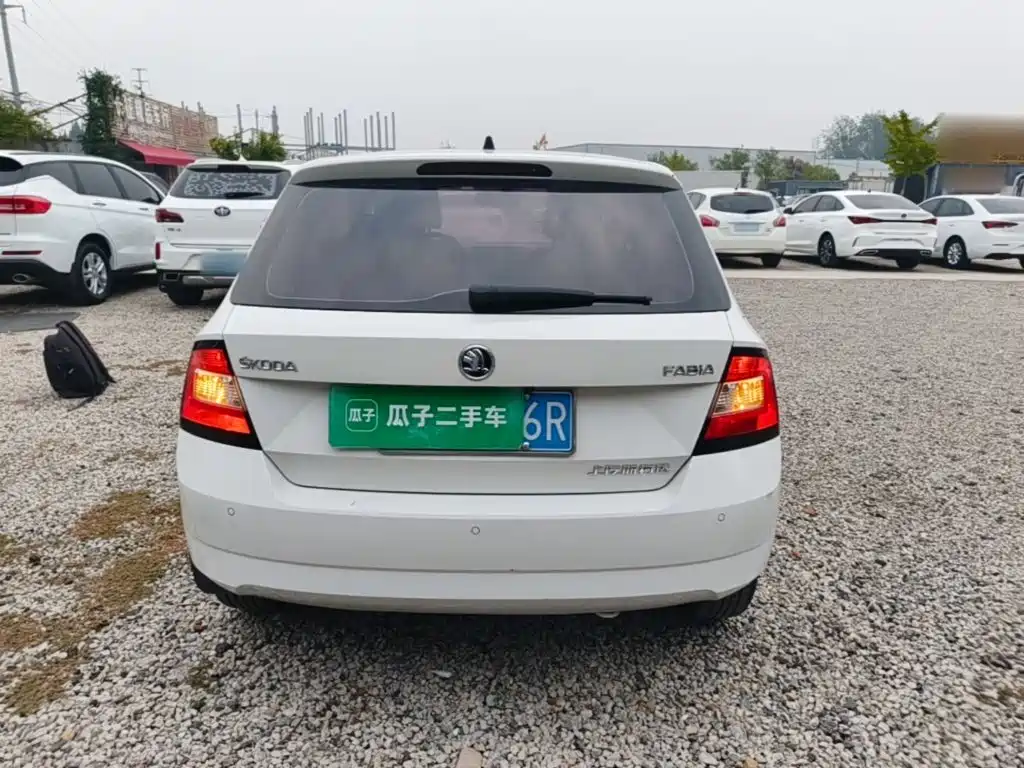 Photo 6 - Škoda Fabia