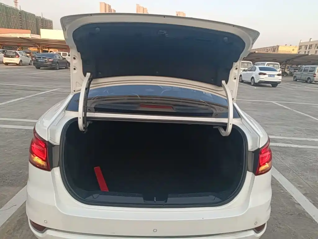 Besturn B50 2017 2016 1.4T Automatic Sport Luxury