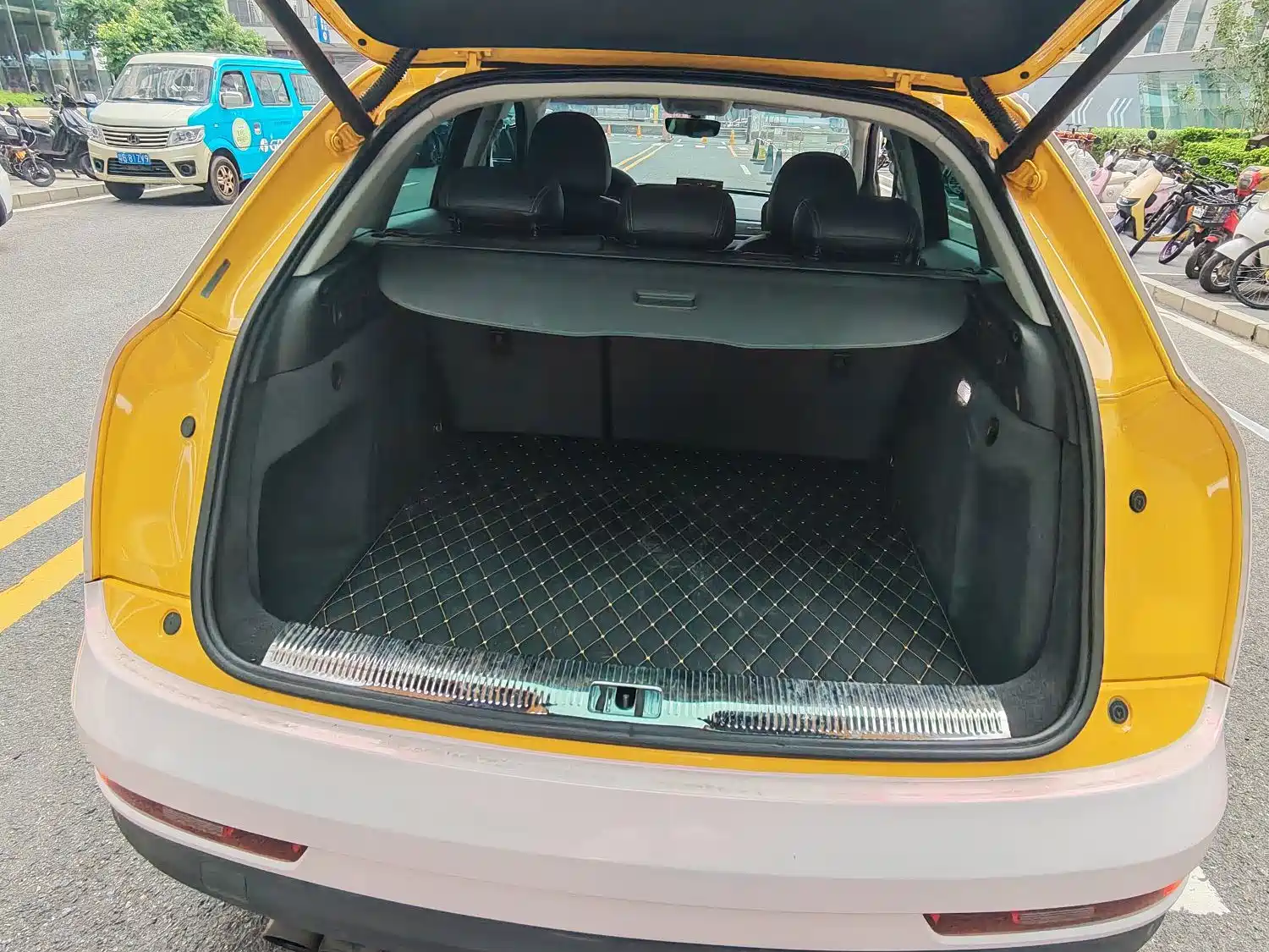 Фото 9 - Audi Q3