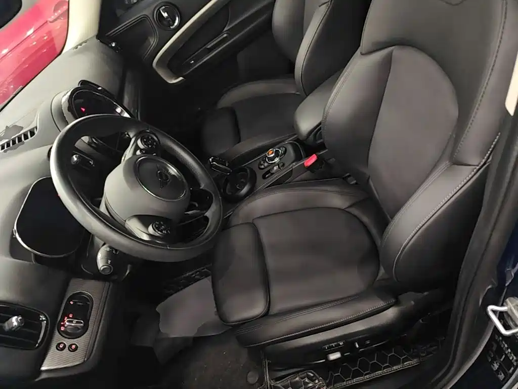 Фото 15 - MINI COUNTRYMAN