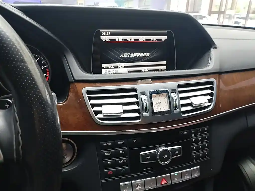 Mercedes-Benz E-Class 2015 E 320 L 4MATIC фото 13