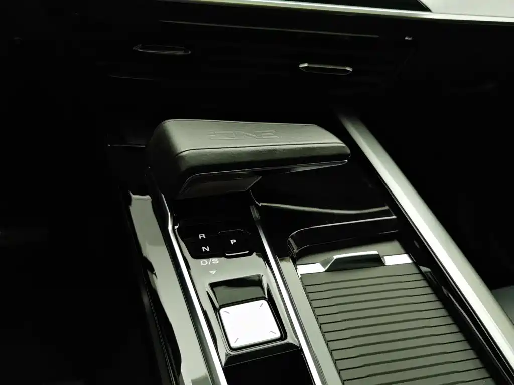MG ONE 2023 2022 α-Digital Sport Series 1.5T Startup Edition