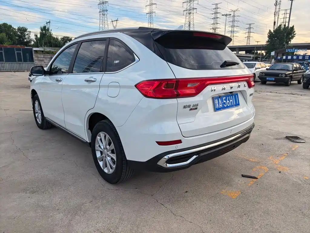Haval M6 2023 2021 PLUS 1.5T DCT Luxury Smart Connect