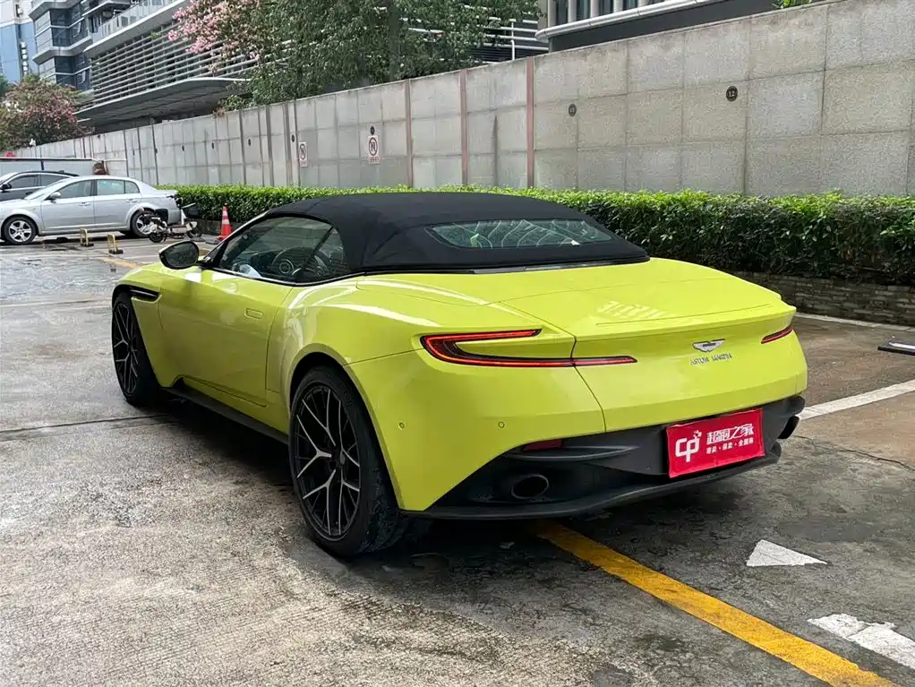 Aston Martin DB11 2019 2019 4.0T V8 Volante