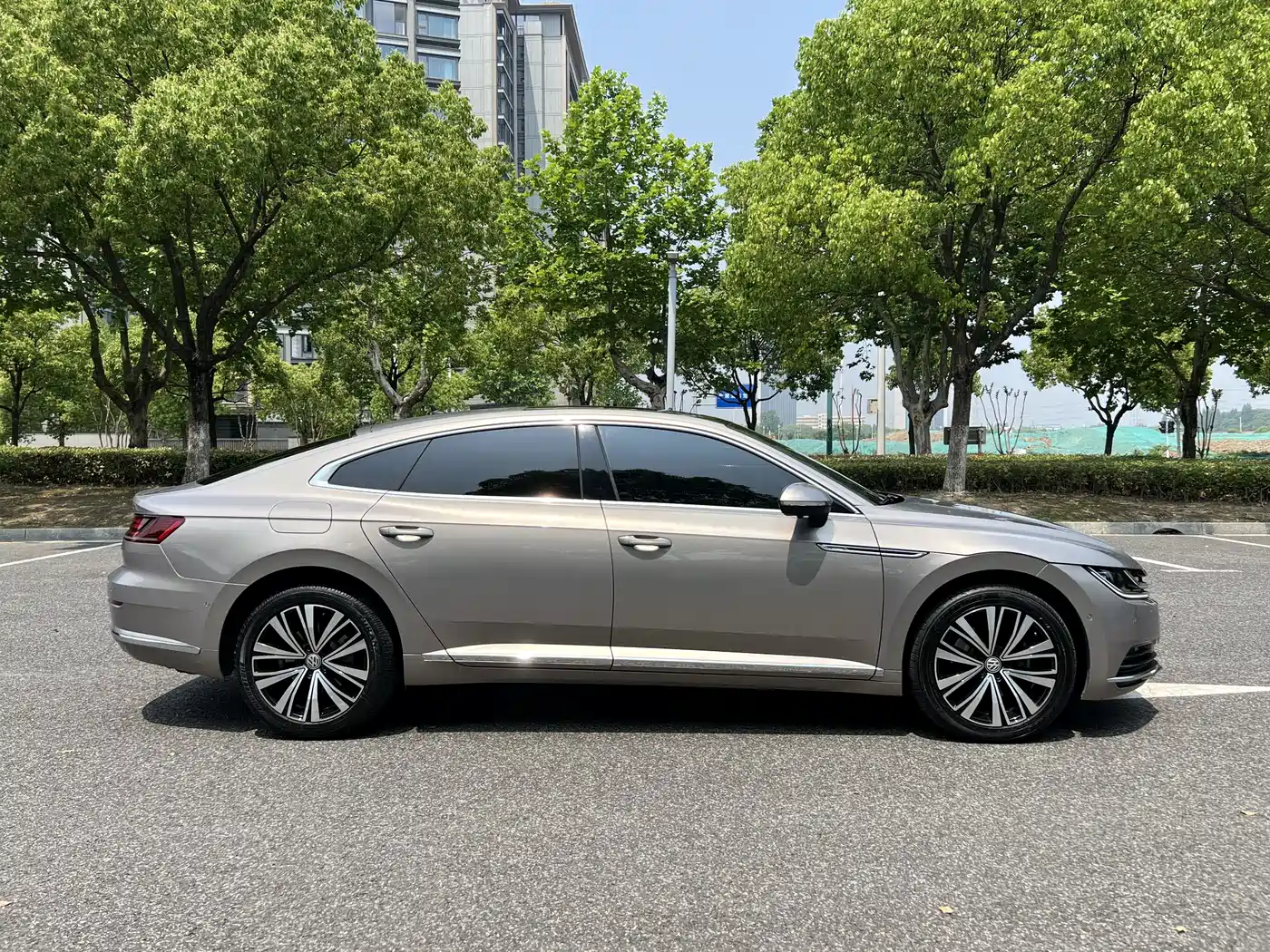 Volkswagen FAW-Volkswagen CC 2020 330TSI Glamour Version China VI фото 3