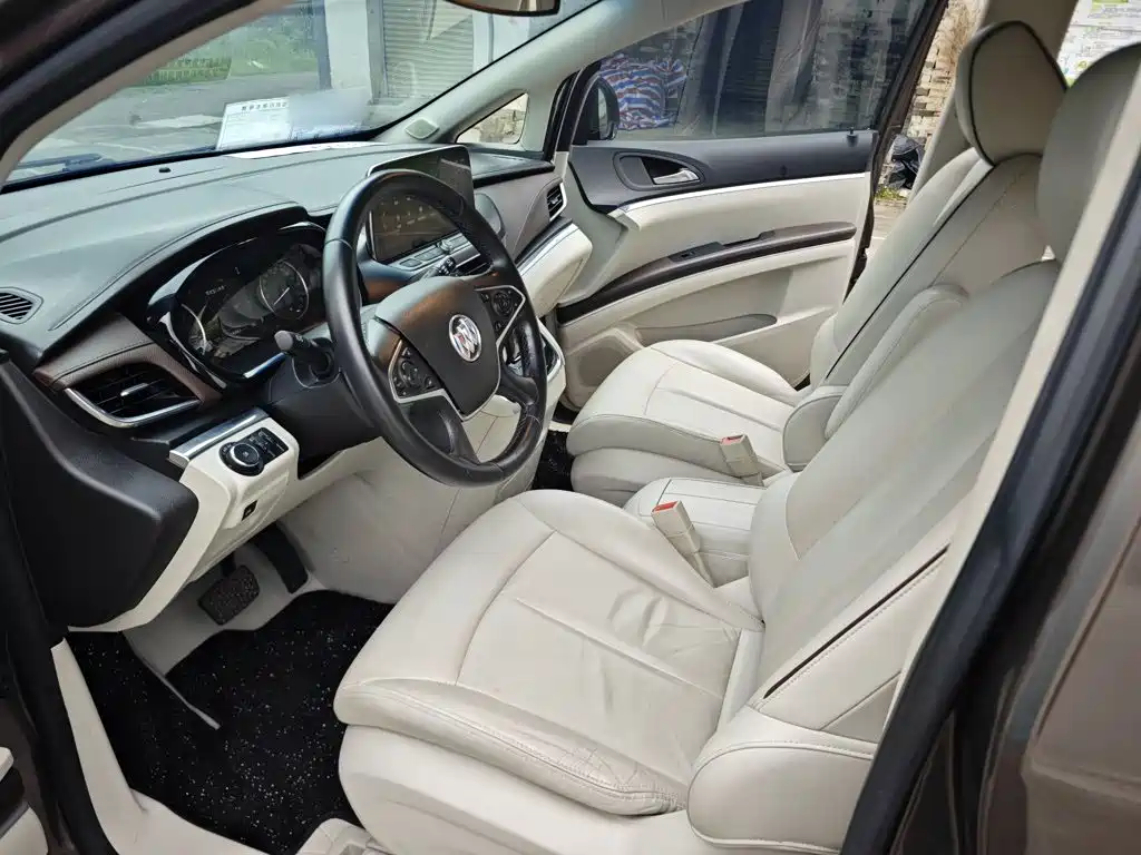 Фото 21 - Buick GL8