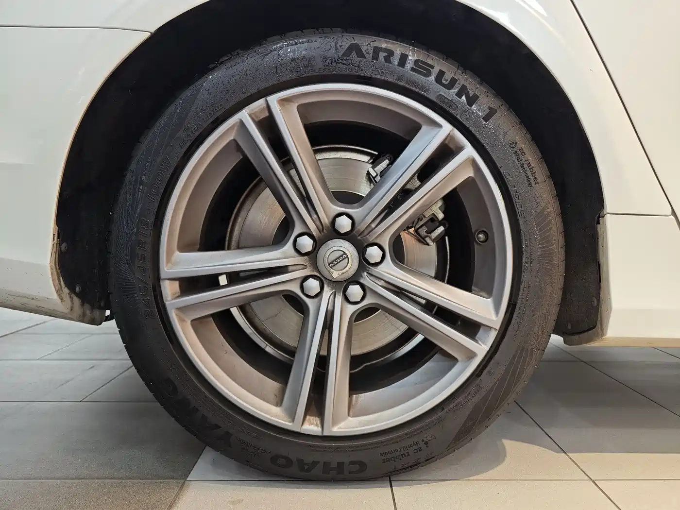 Фото 32 - Volvo S90