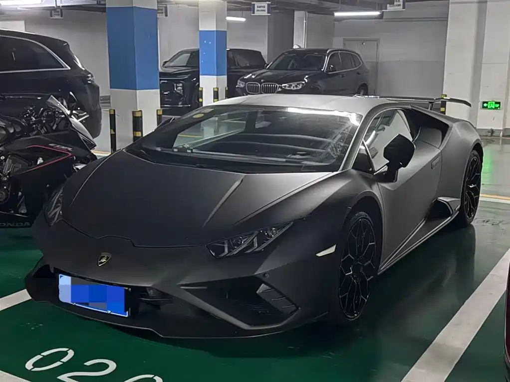 LAMBORGHINI HURACÁN