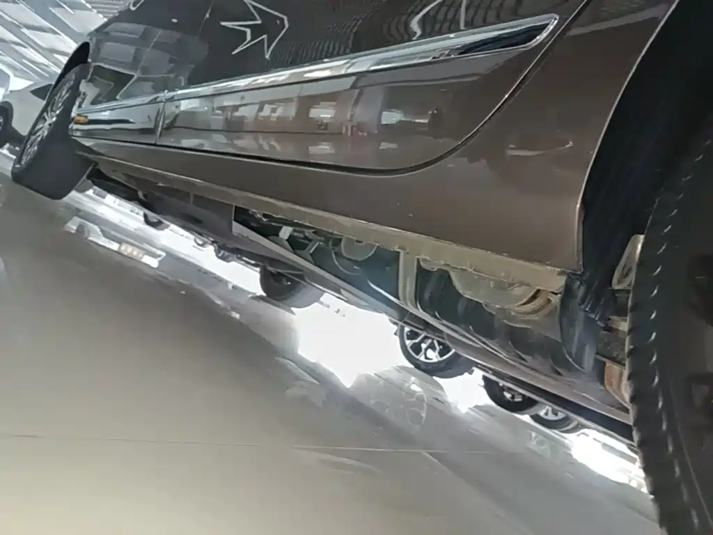 Фото 22 - Buick GL8