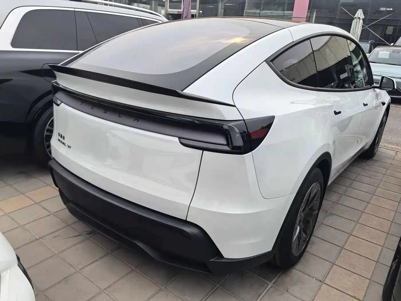 Tesla Model Y L 2026 2025 Facelift Long Range AWD