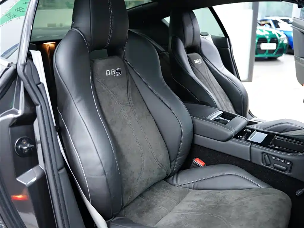 Aston Martin DBS 2010 2009 6.0 Touchtronic Coupe