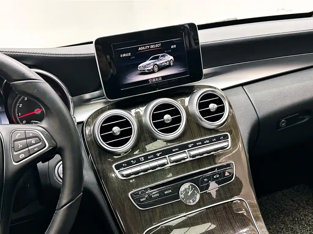 Mercedes-Benz C-Class 2015 C 200 L фото 14