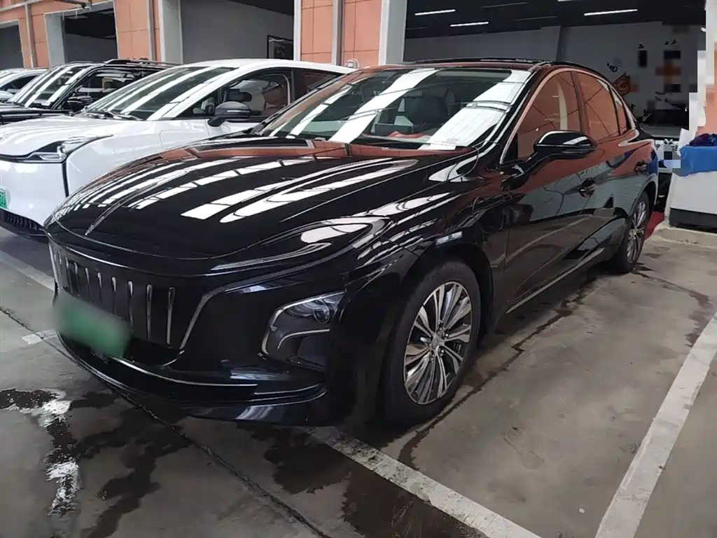 Hongqi E-QM5 2022 431km Charging Enjoyment Edition