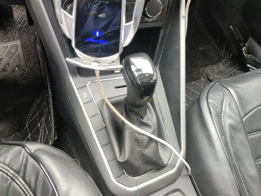 Volkswagen Polo 2021 Plus 1.5L Automatic Panorama Enjoyment Edition фото 16