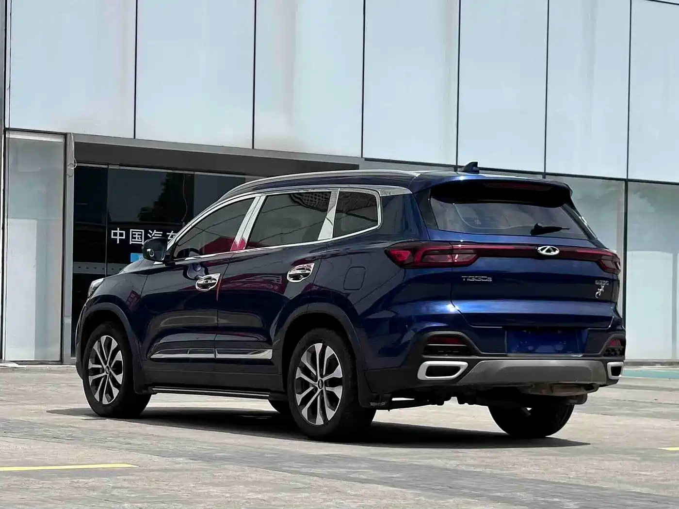 Photo 6 - Chery Tiggo 8