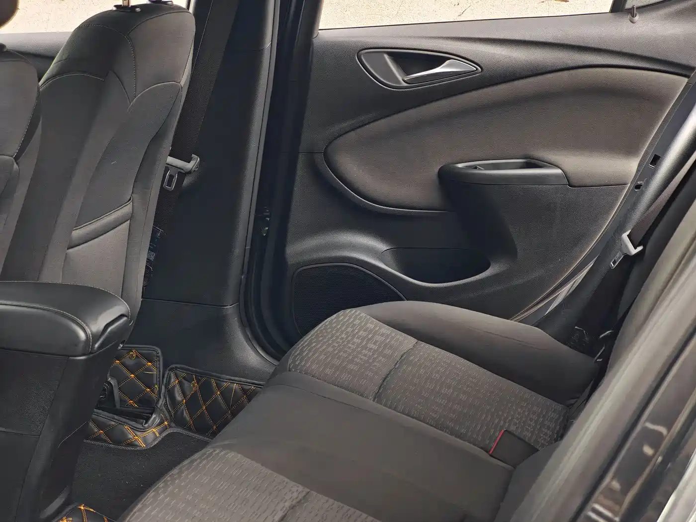 Buick Verano 2016 Hatchback 15S Automatic Leading фото 13