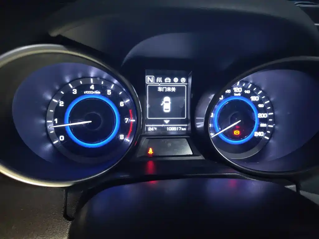Фото 7 - Changan CS35