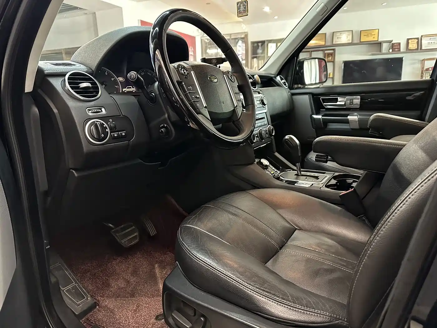 Land Rover Discovery 2010 2010 4.0 V6 HSE Petrol