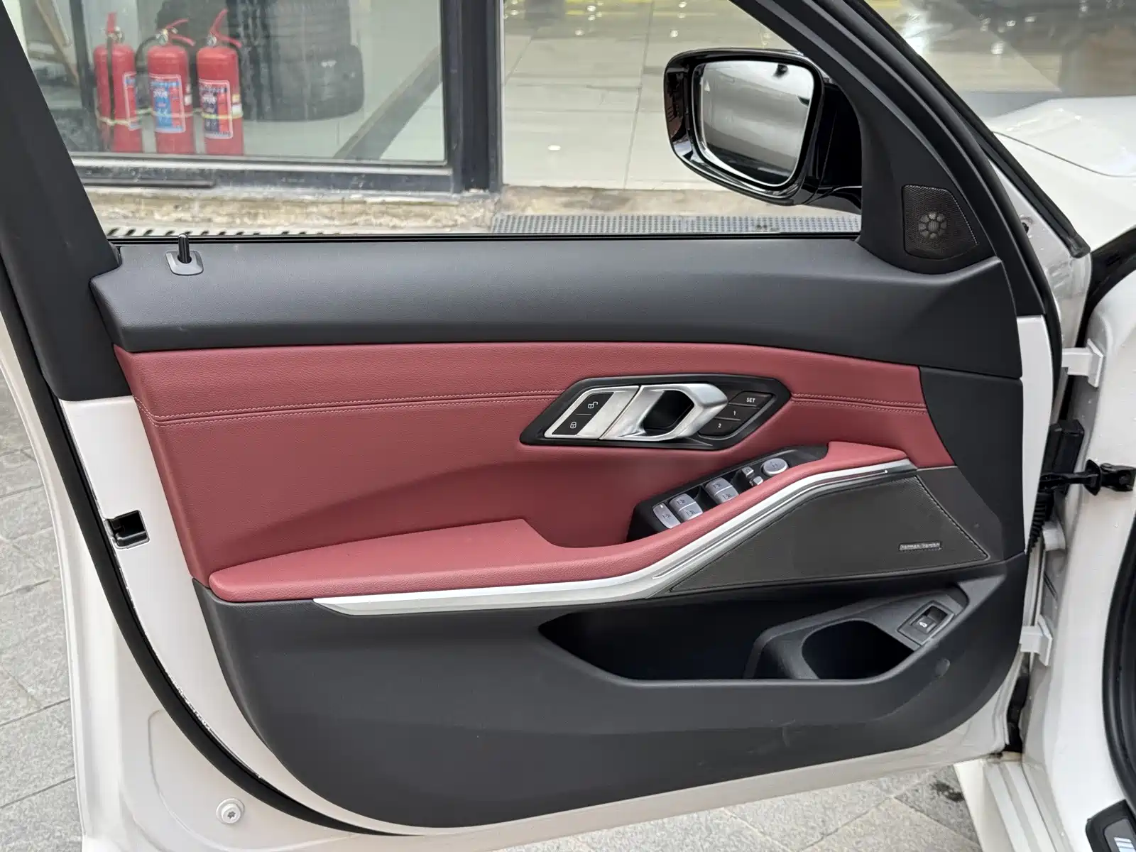 صورة 16 - BMW 3 Series