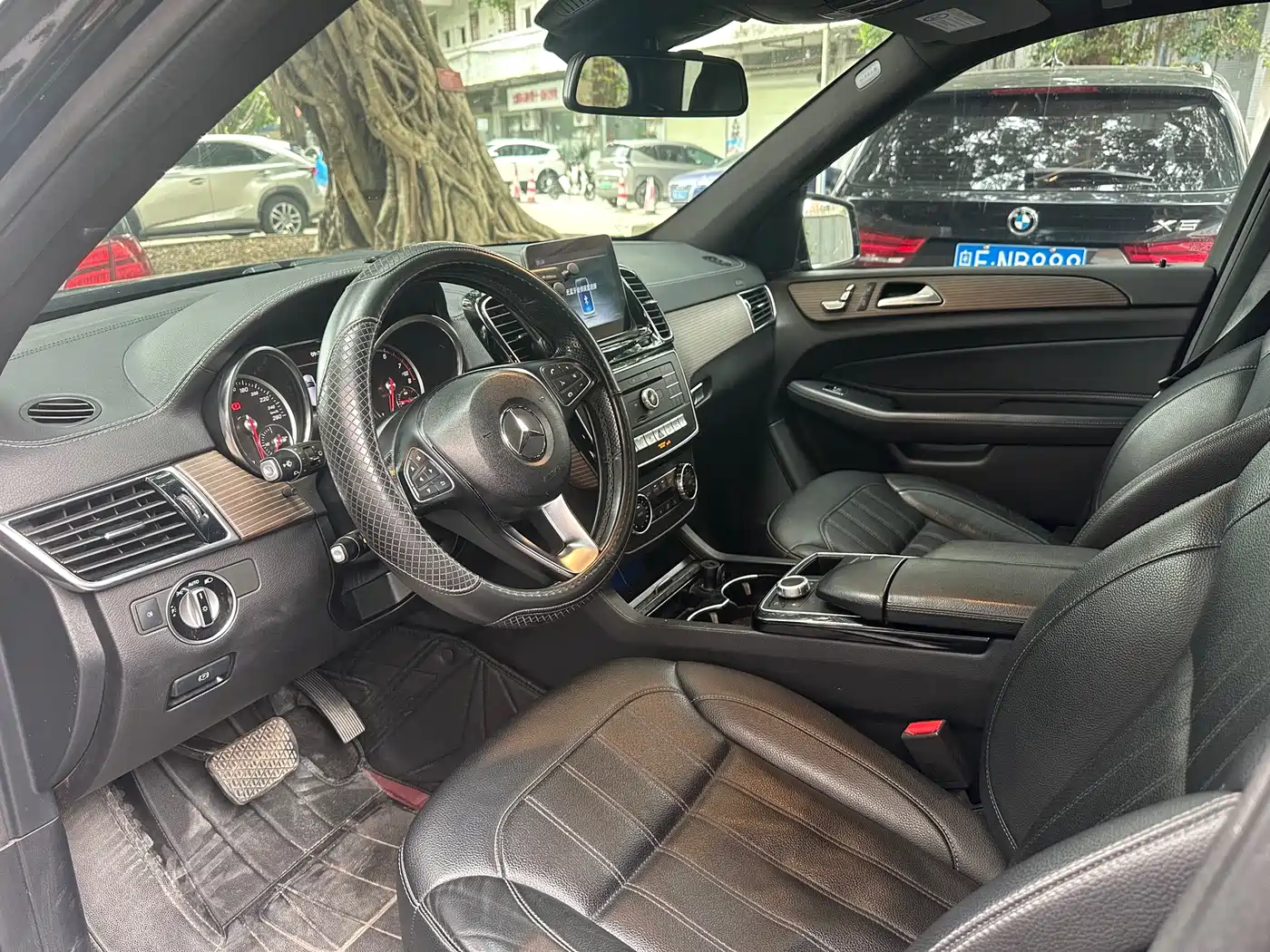 Mercedes-Benz GLE 2017 GLE 320 4MATIC Luxury фото 3