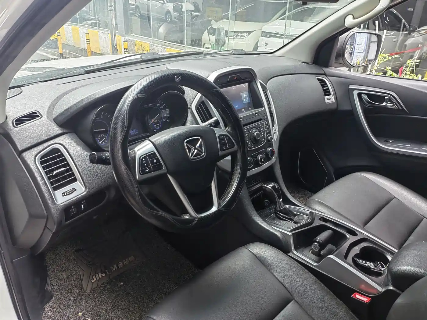 Jiangling Yusheng S350 2015 2013 2.4T Automatic 2WD Diesel Premium Luxury 5-seater
