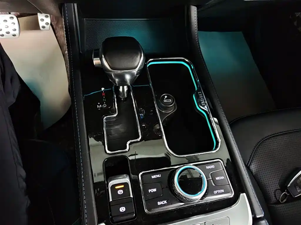 BAIC ORV Beijing Offroad BJ40 2019 PLUS 2.3T Automatic 4WD Flagship Edition China VI фото 14