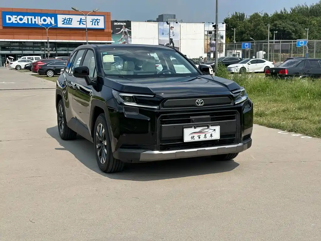 Toyota RAV4 Rongfang 2026 2026 Model Hybrid 2.0L E-CVT 2WD Premium