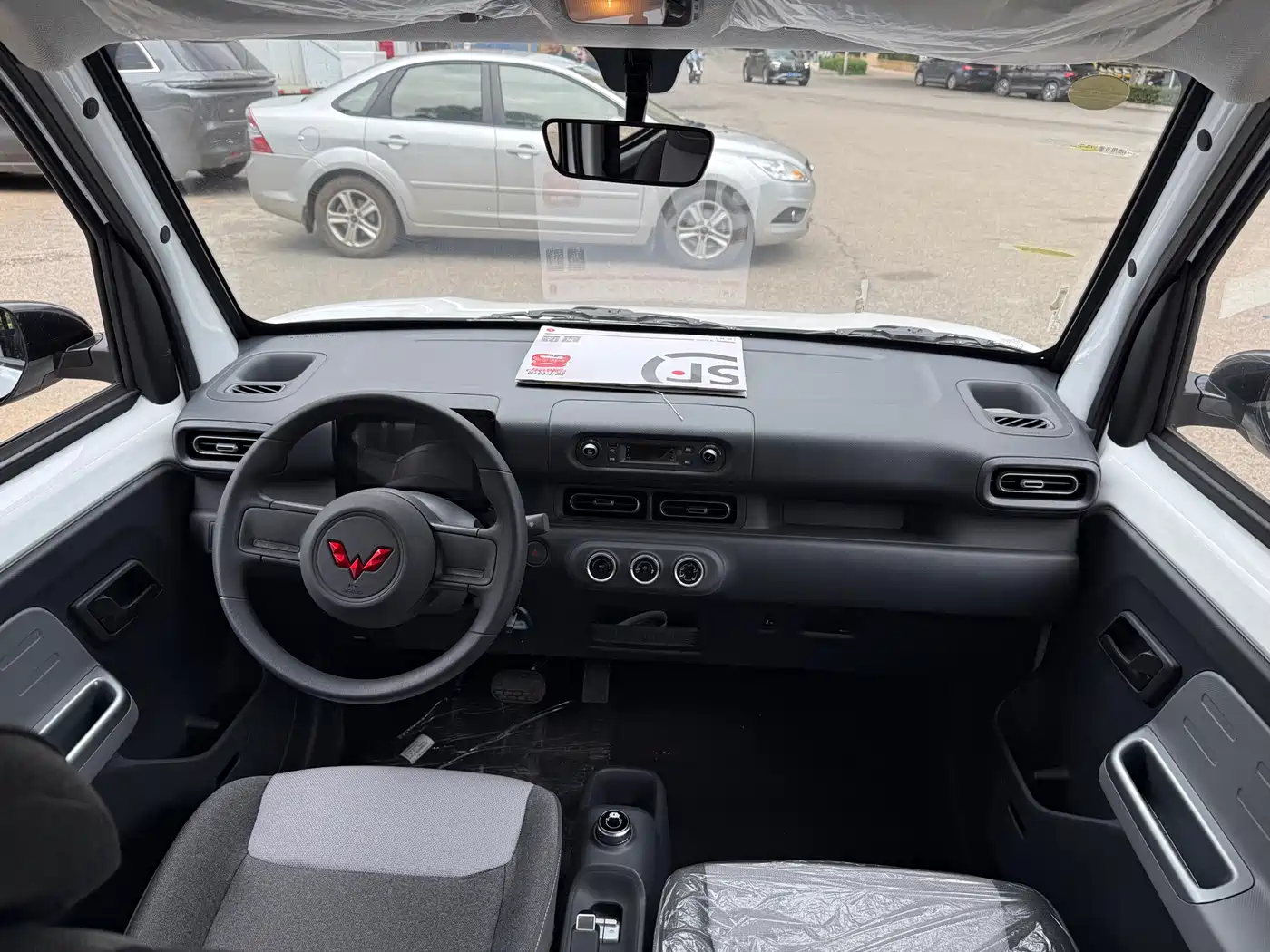 Wuling Motors Wuling Zhiguang NEV 2026 2025 Model 305km Base Version