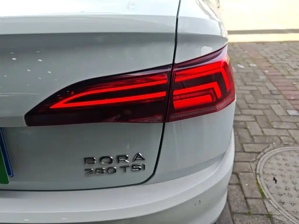Volkswagen Bora 2021 1.5L Automatic Elite Smart Edition фото 8