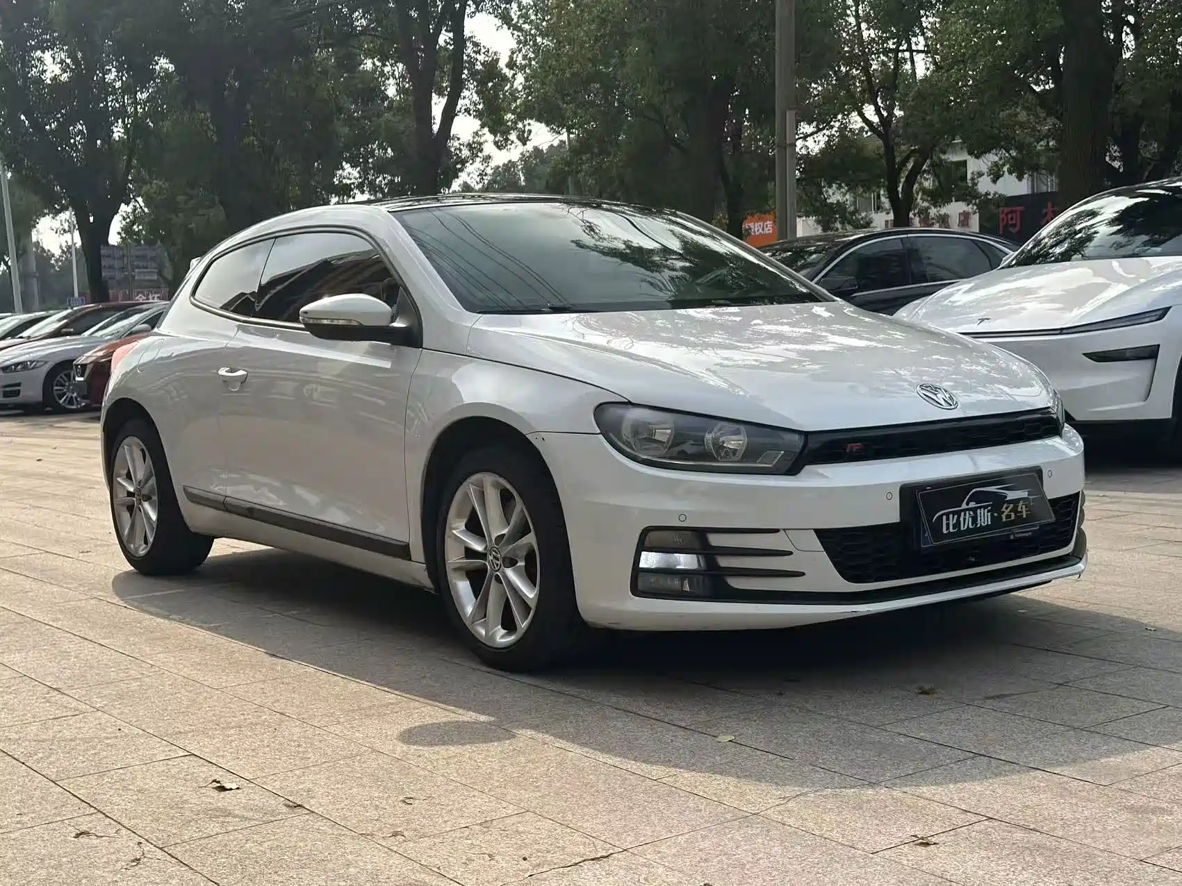 Photo 3 - Volkswagen Scirocco