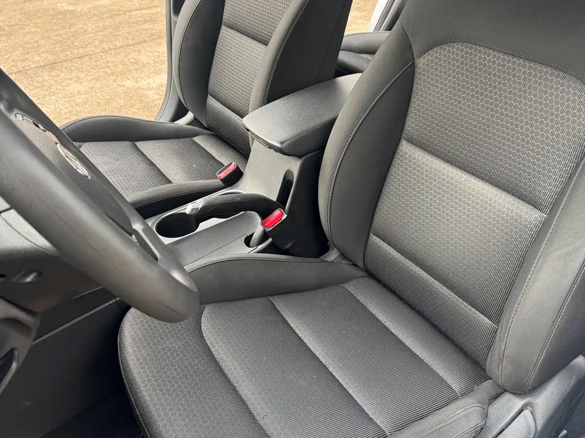 Hyundai Elantra 2016 Model 1.6L Automatic Smart Elite фото 13