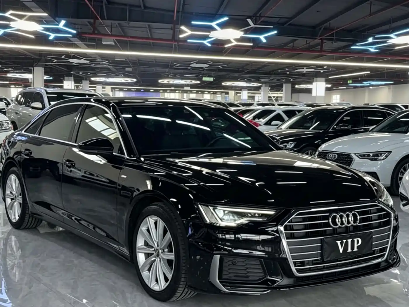 Audi A6L 2021 45 TFSI Exclusive Sport фото 3