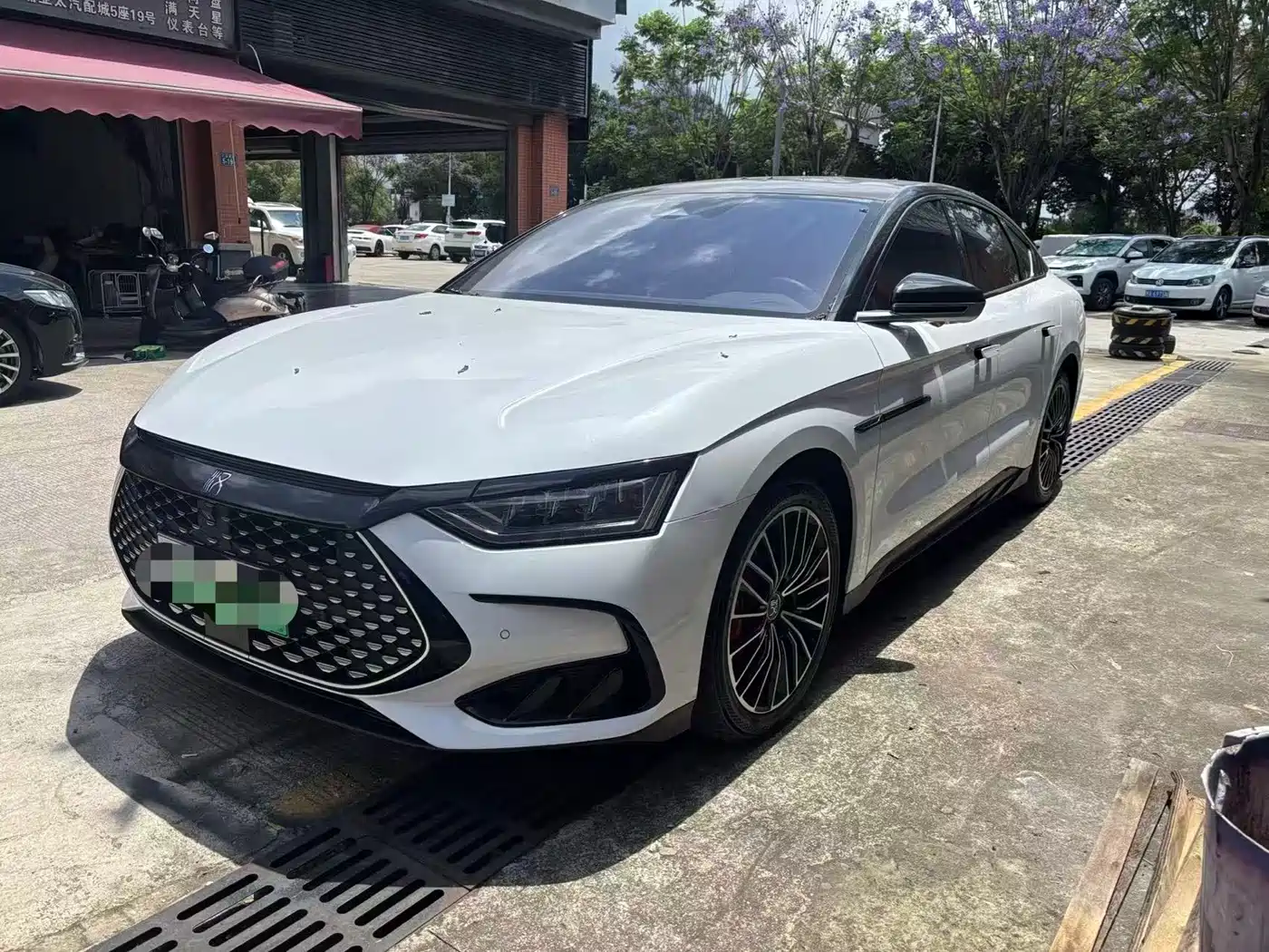 BYD Han 2022 DM-i 121KM Premium