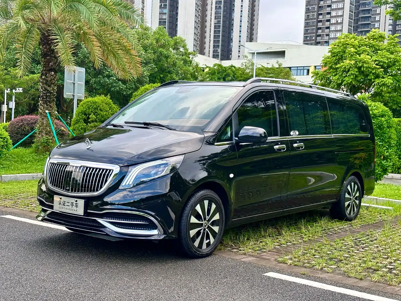 Mercedes-Benz Vito 2021 2.0T Business Edition 7-seater