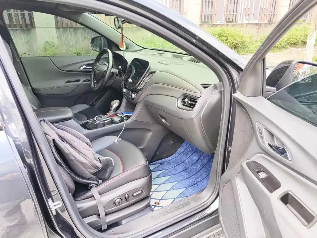 صورة 13 - Chevrolet Equinox