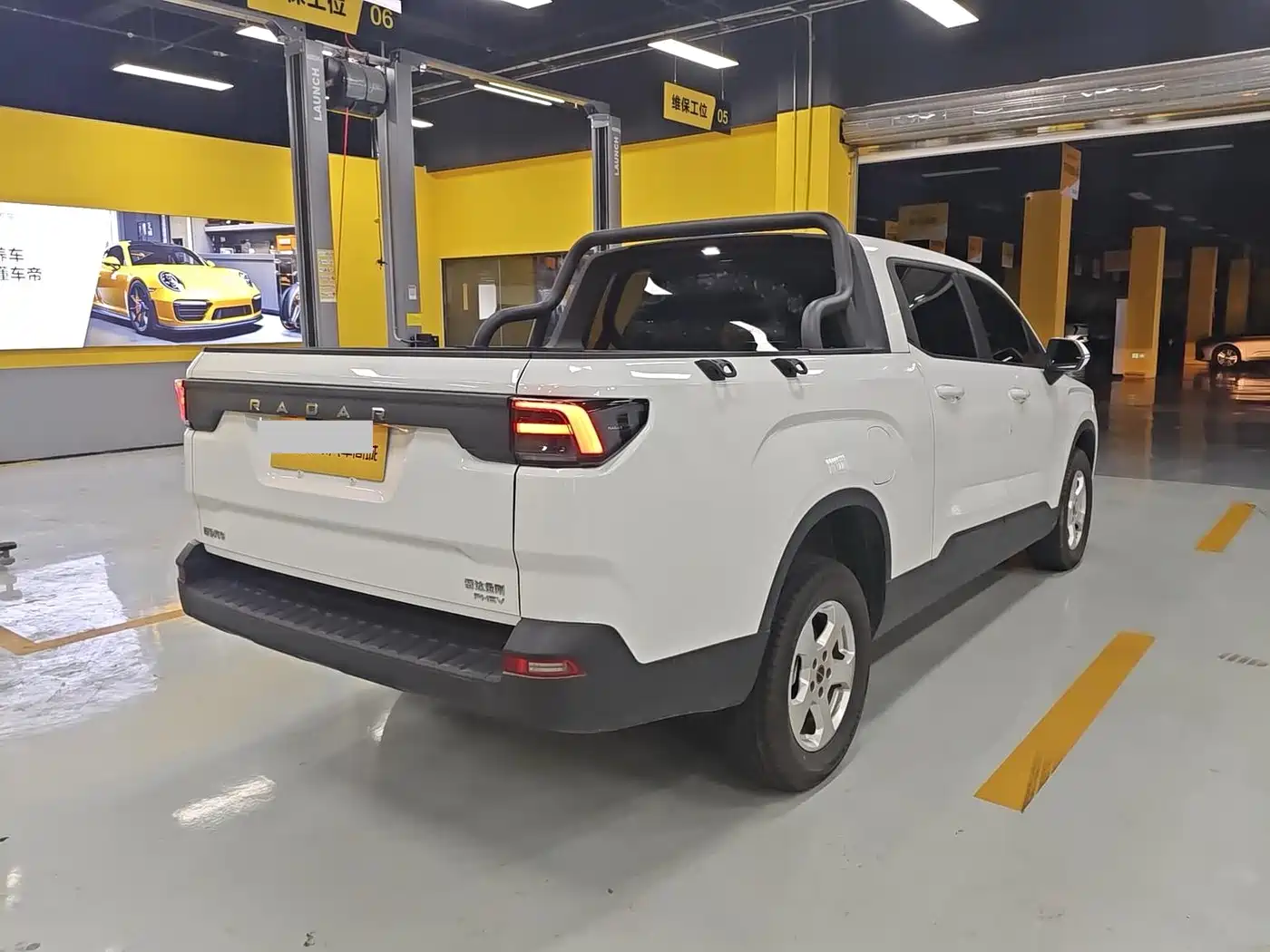Geely Radar Radar King Kong 2025 2025 EM-P 4WD Long Bed Thousand-Mile King Kong