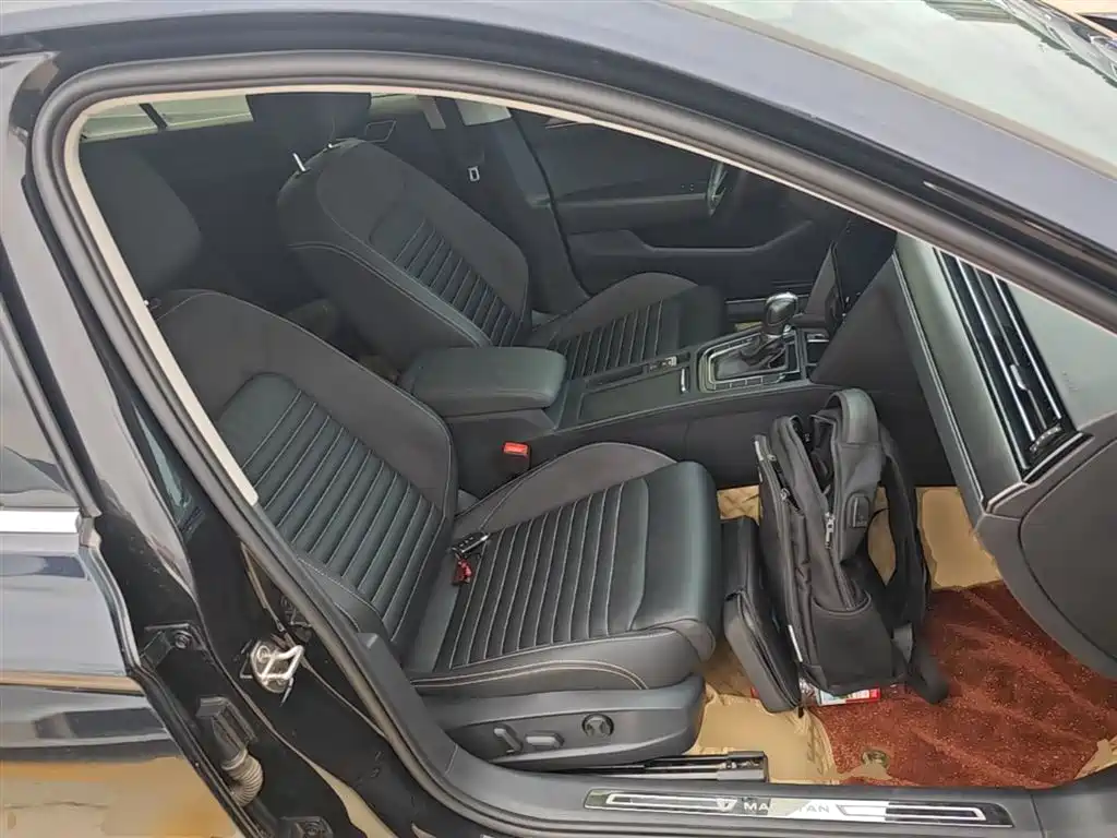 Volkswagen Magotan 2020 330TSI DSG Leading фото 25