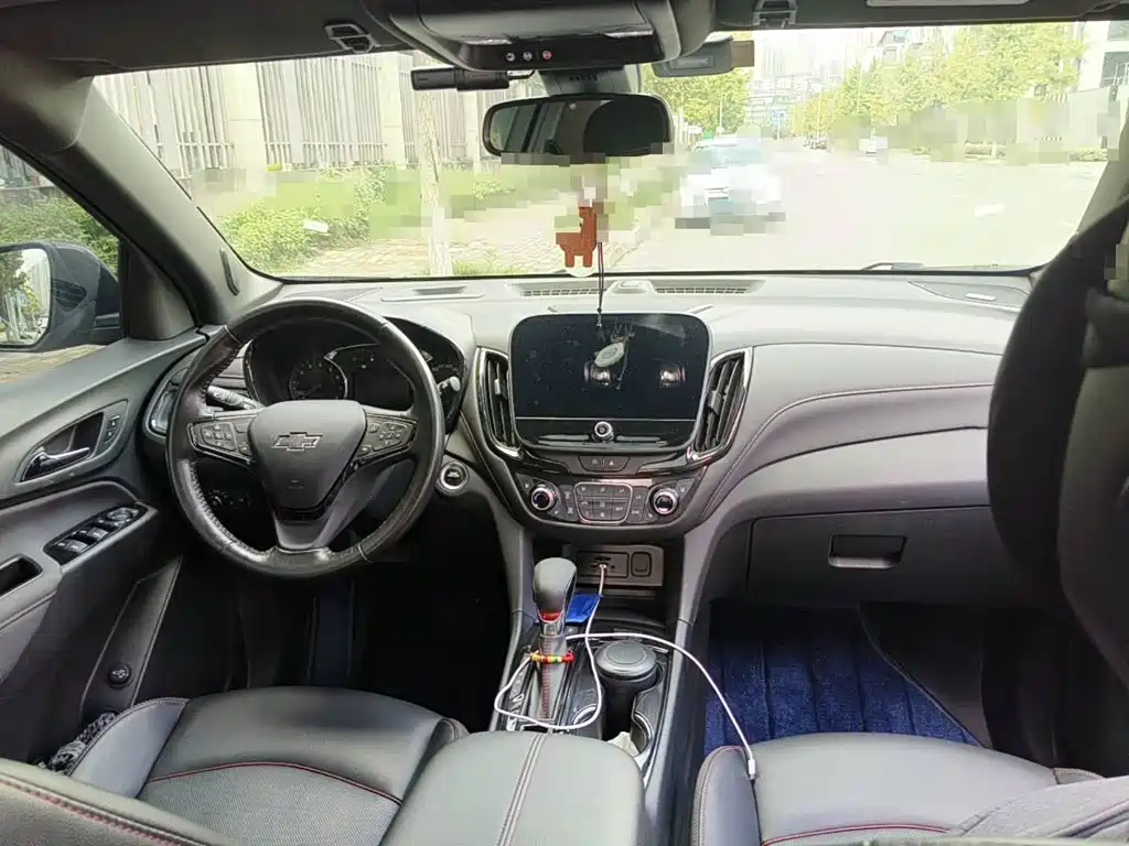صورة 12 - Chevrolet Equinox