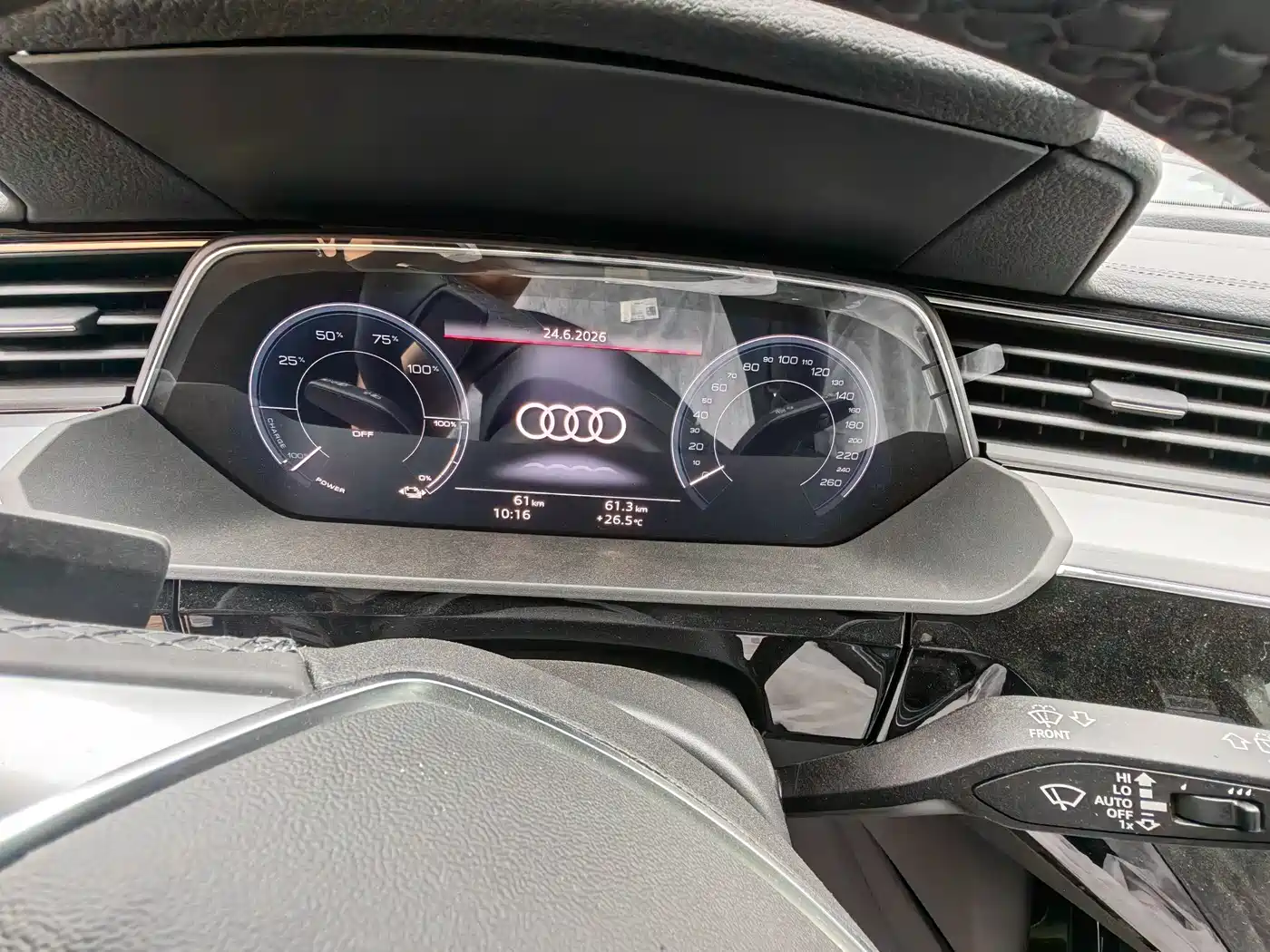 Audi e-tron 2026 2021 50 quattro Luxury