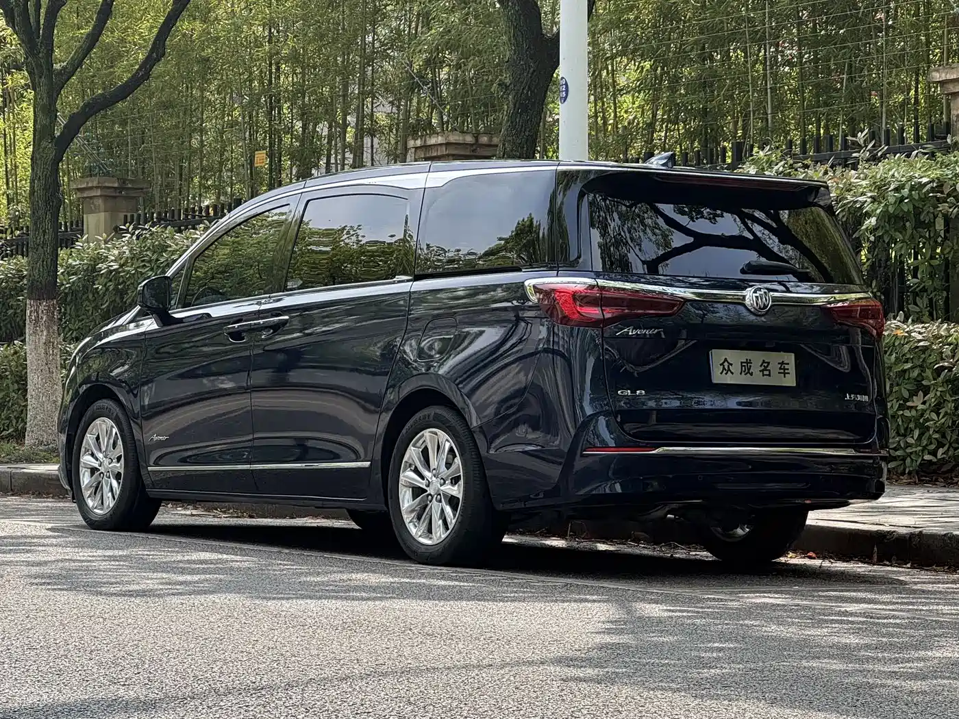 Buick GL8 2020 Avenir Four-Seat Prestige Edition фото 4